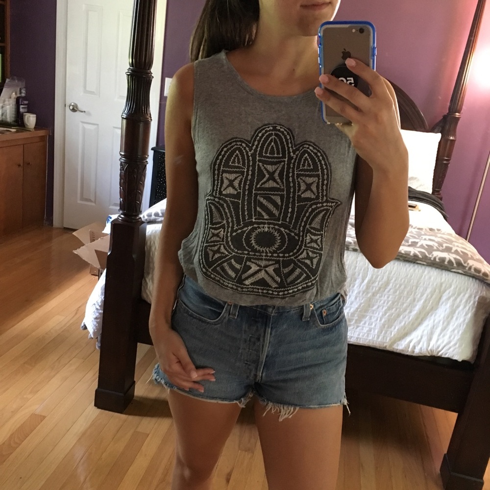 Gray tank top
